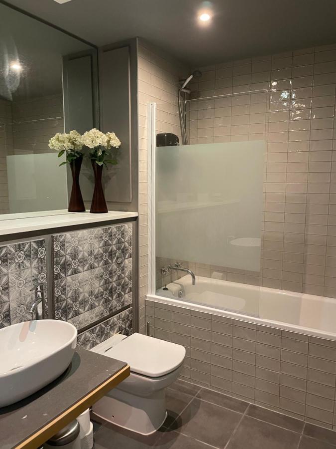 3 Bedroom Penthouse Apartment Manchester Extérieur photo