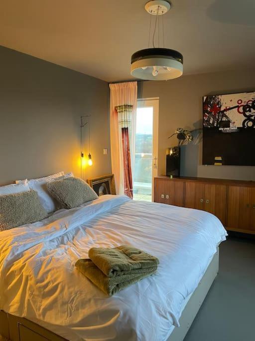 3 Bedroom Penthouse Apartment Manchester Extérieur photo