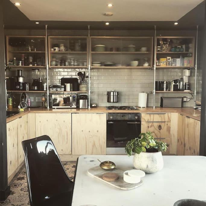 3 Bedroom Penthouse Apartment Manchester Extérieur photo